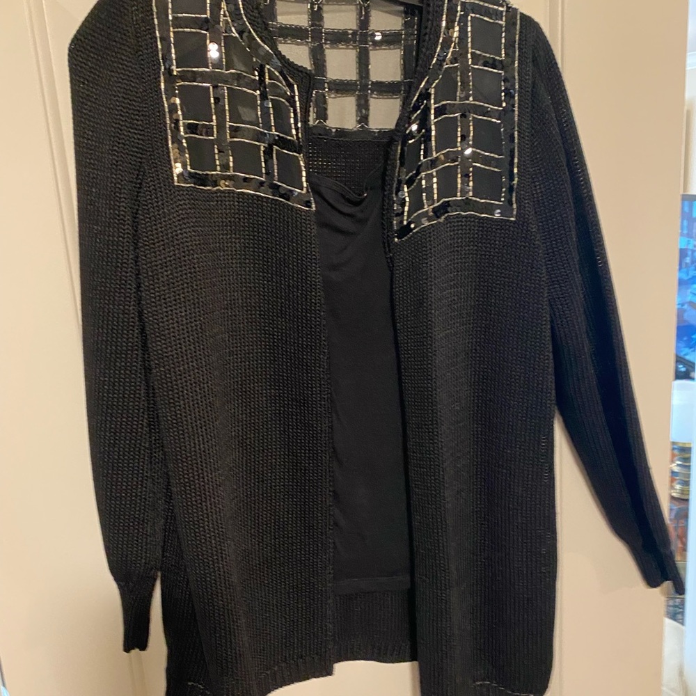 Womens rayon knit sweater w shoulder design M/L. Black